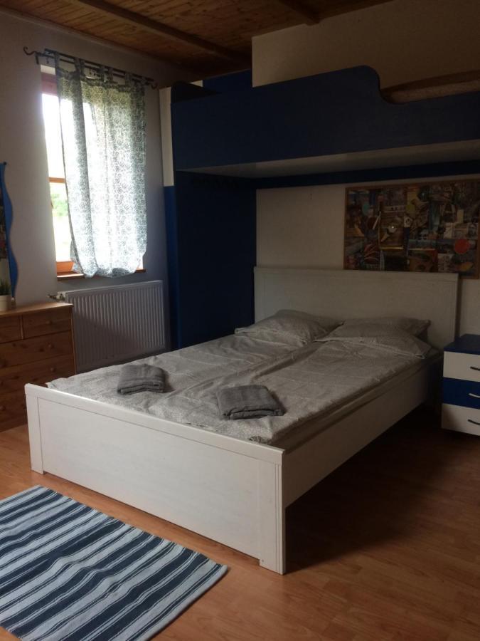 Cosy Rooms On The Lake Near Budapest And The Airport Isaszeg Bagian luar foto